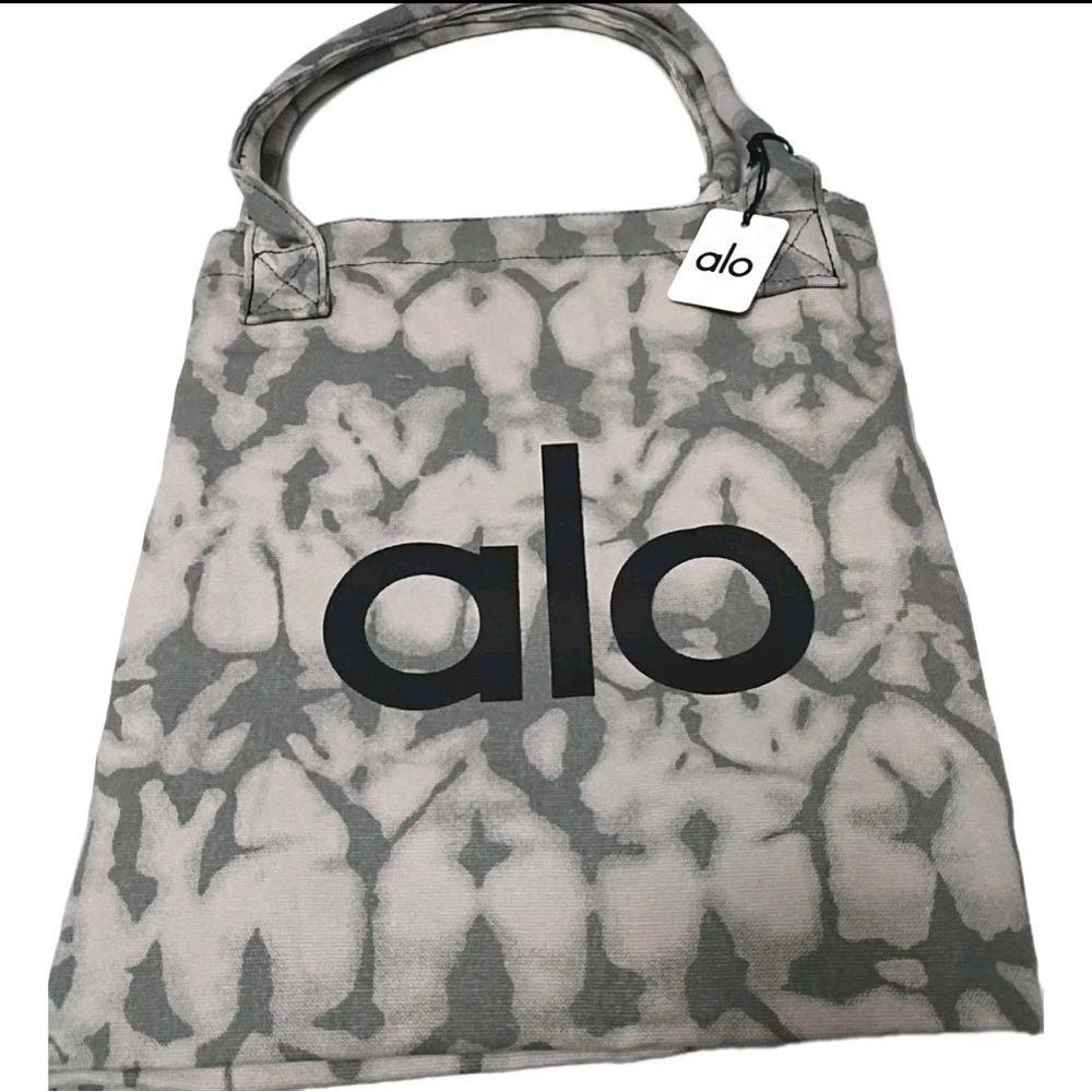 ALO Yoga Tie-Dye Tote Bag